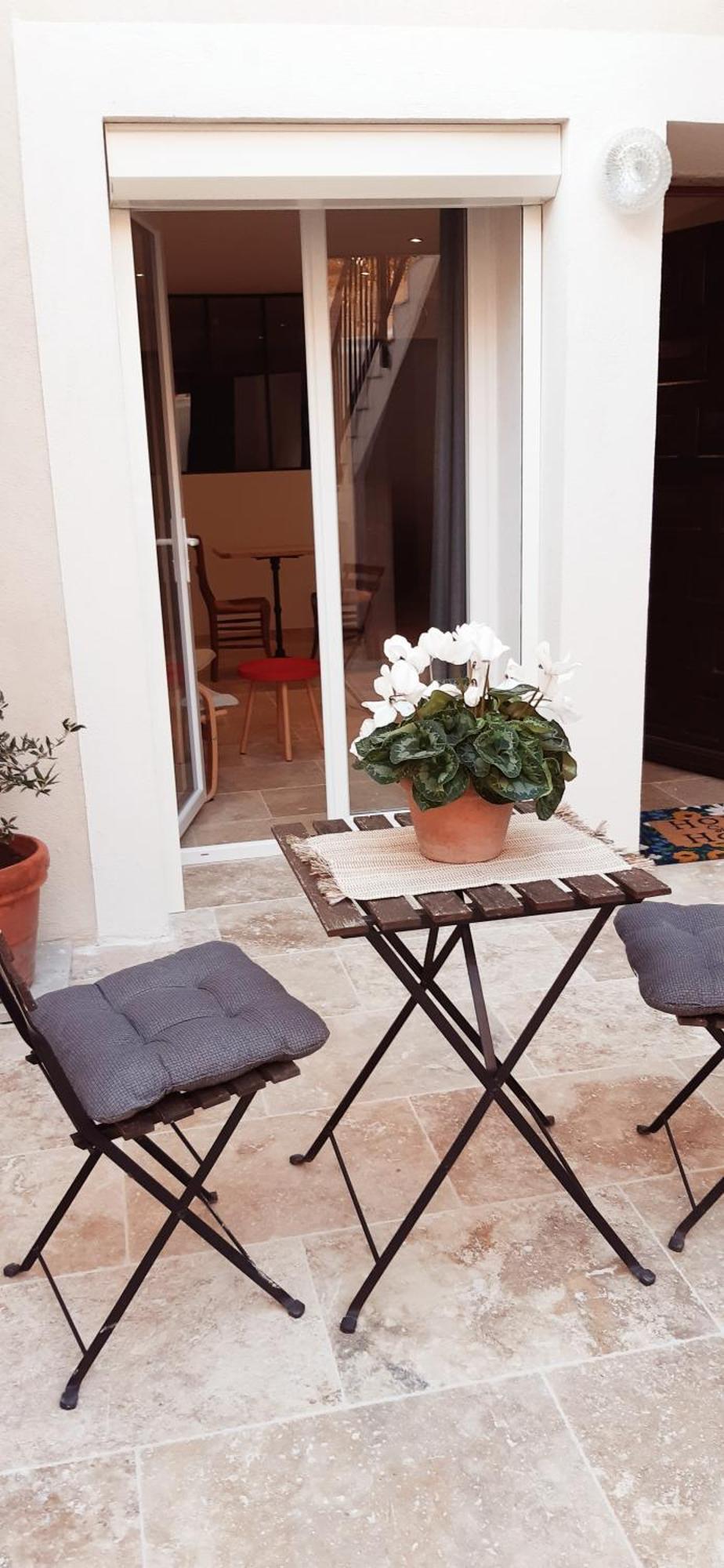 Apartment Le D'eglantine