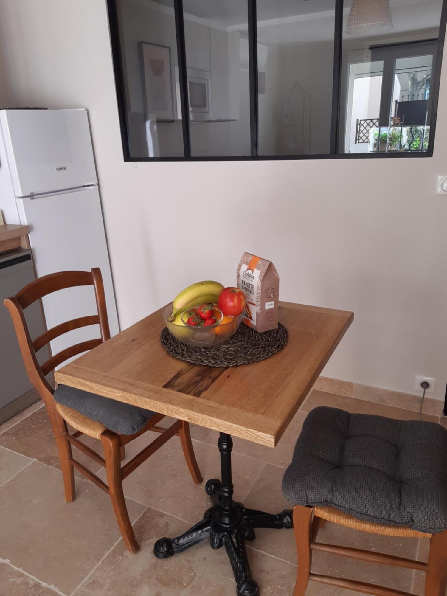 Apartment Le D'eglantine Eyguières